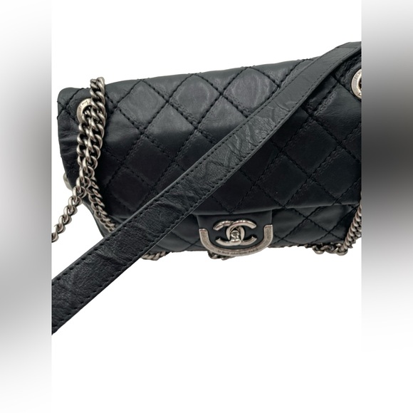 ✨$3799✨ Chanel Black Medium Calfskin Paris-Edinburgh Coco Sporran Flap - Picture 10 of 12
